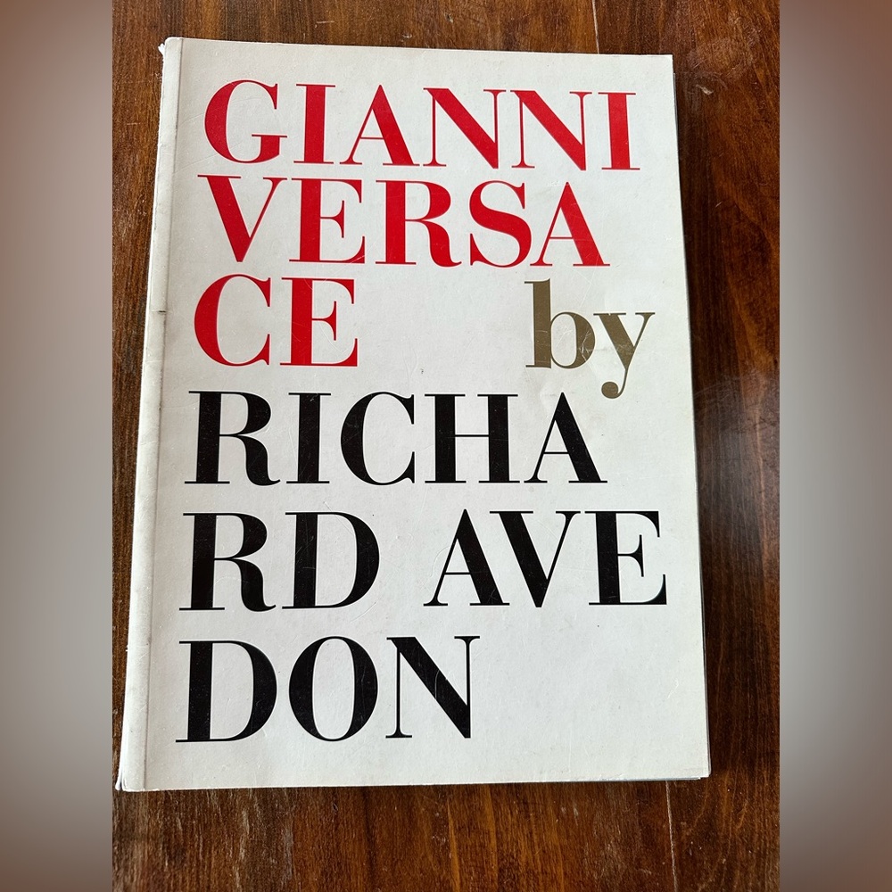 Fashion Book. Versace by Richard Avedon